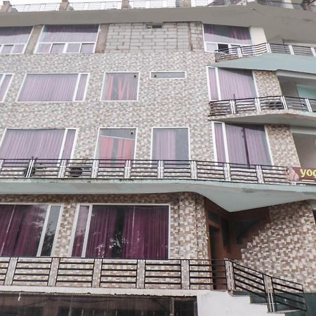 Oyo 69402 Yogeshwar Dhaam Hotel Vrindāvan Buitenkant foto